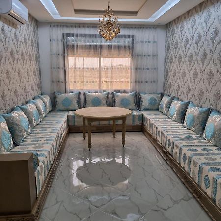 Chorouk Apartment Надор Екстериор снимка